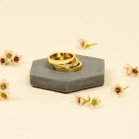 New Vita Fede Cassio Ring 24K Gold Plated Stackable Pave Swarovski Crystal Ring - Picture 5 of 11